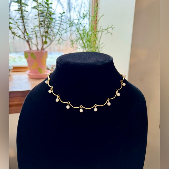 Avon Gold Dainty Necklace with Pearls - Picture 3 of 9